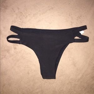 Black cheeky bikini bottoms